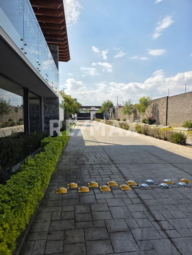 VENTA CASA EN RESIDENCIAL LUCENDI