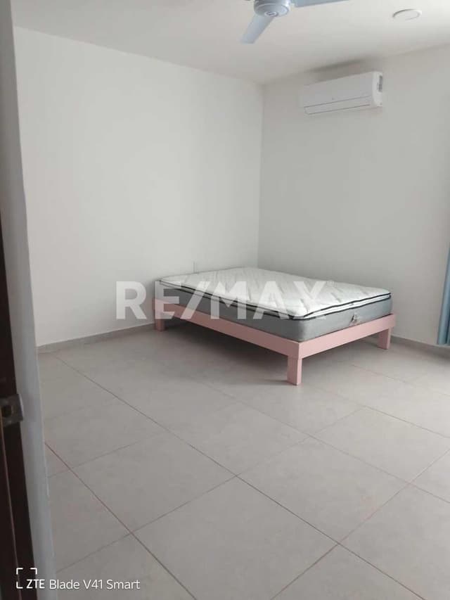 Casa en Venta en Conkal Amueblada