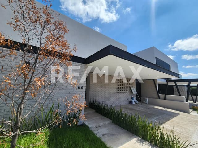 Casa Residencial en Lomas del Campanario Norte, Querétaro