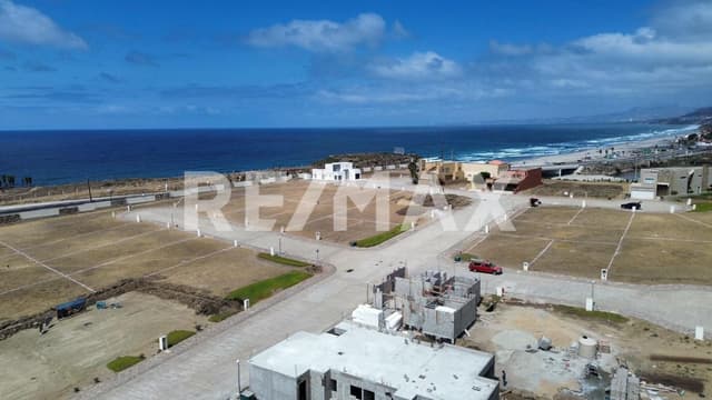 SE VENDE TERRENO EN CARRETERA ESCENICA TIJUANA-ENSENADA KM 70 EN DESARROLLO RESIDENCIAL PUNTA PIEDRA SECCION MISION