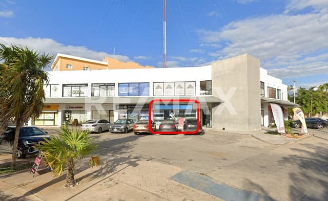 Local en venta con inquilino sobre Prolongación Montejo Mérida Yucatán