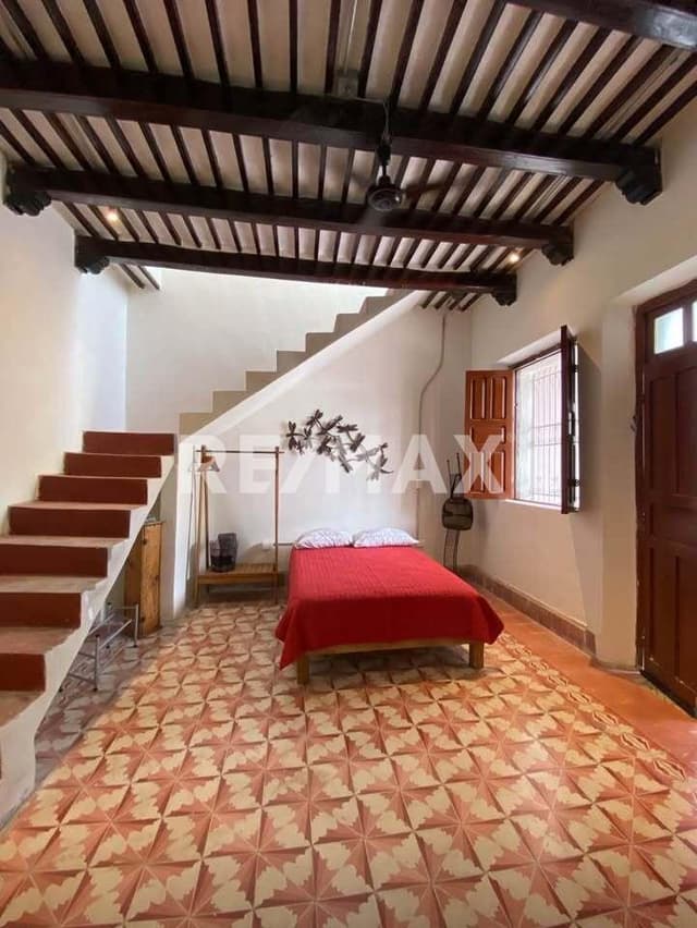 Casa con oficina independiente en Santiago