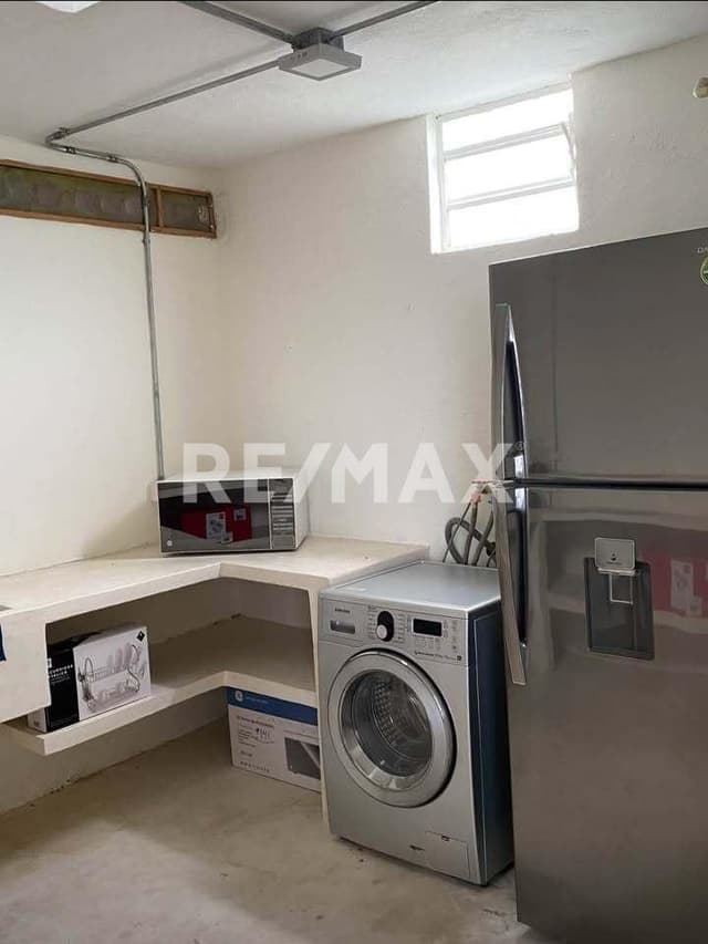Casa con oficina independiente en Santiago