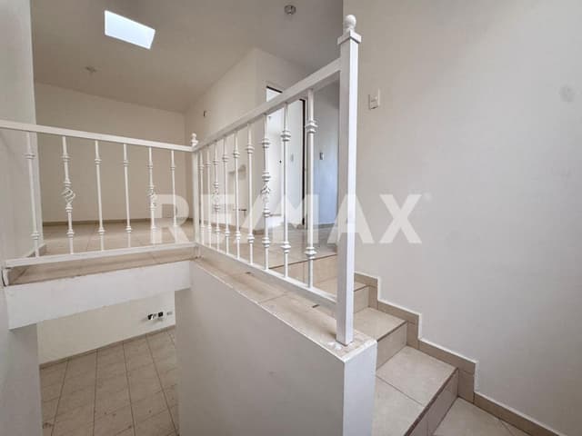 CASA EN VENTA EN FRACC. VISTA HERMOSA SEC. ESPAÑOL 