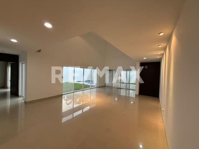 Casa en venta en Montebello