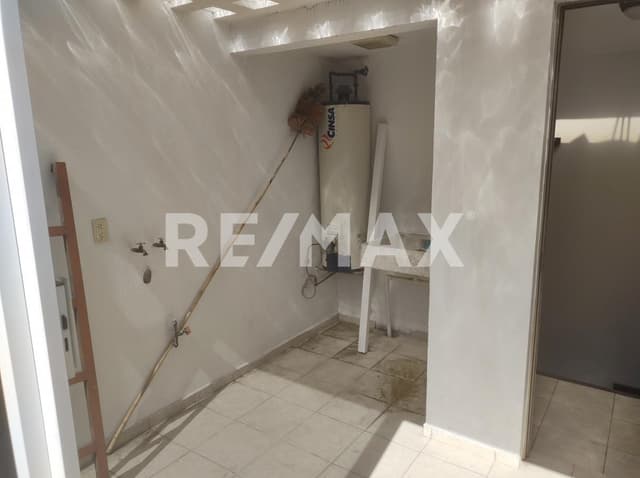 CASA EN RENTA EN METEPEC EDO. DE MEXICO FRACCIONAMIENTO SANTA LUISA.