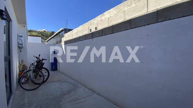 Casa  en Renta- Colinas de La Presa