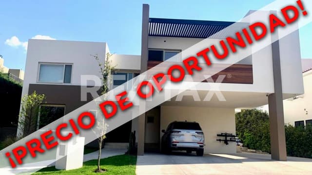 CASA EN VENTA EN EL CAMPANARIO