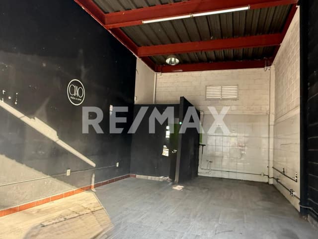 Local comercial renta en San Juan Ixhuatepec, Tlalnepantla de Baz, Edo. Méx.