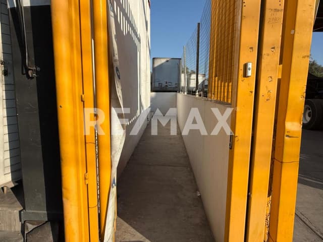 Local comercial renta en San Juan Ixhuatepec, Tlalnepantla de Baz, Edo. Méx.