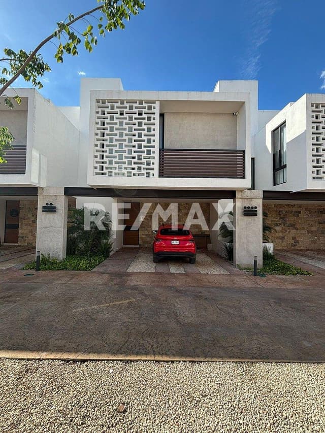 Townhouse en renta en privada Cholul Townhouses 27
