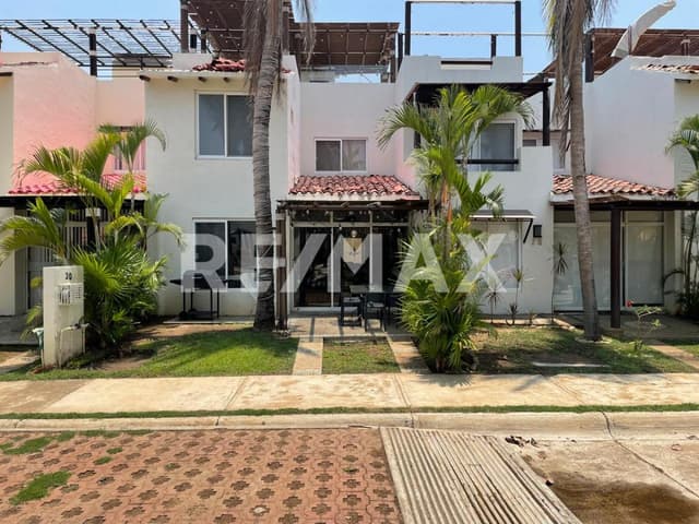 EXCLUSIVA VILLA EN VENTA – FRACCIONAMIENTO TERRASOL, FRENTE A PLAYA BONFIL, ACAPULCO