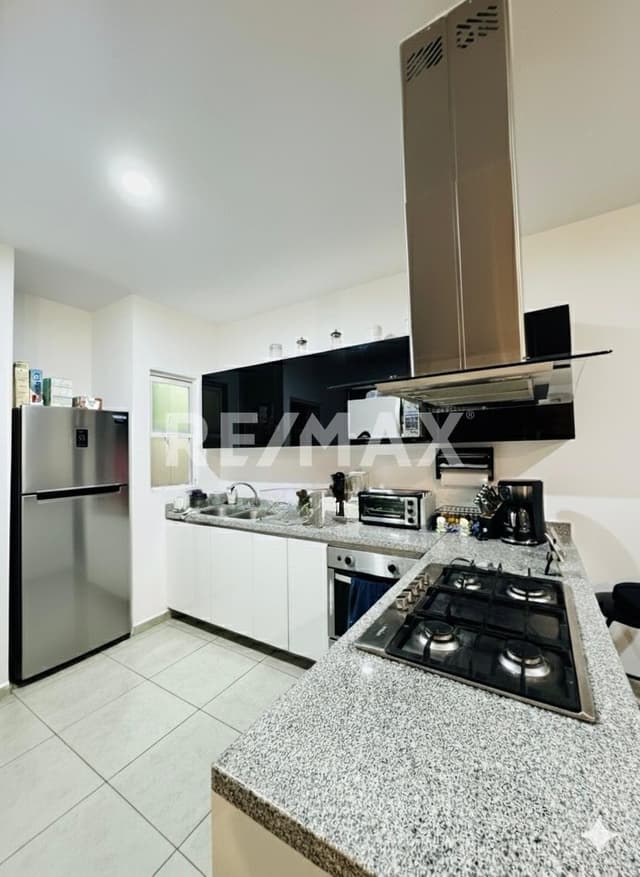 CASA EN VENTA EN COLINAS DEL SANTUARIO, CORREGIDORA, QUERETARO.