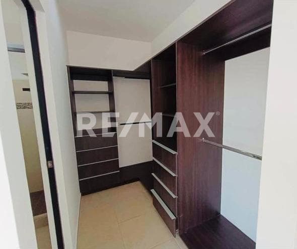 CASA EN VENTA EN COLINAS DEL SANTUARIO, CORREGIDORA, QUERETARO.