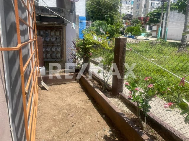Se vende departamento en Infonavit López Portillo, Granjas Mozimba, Acapulco