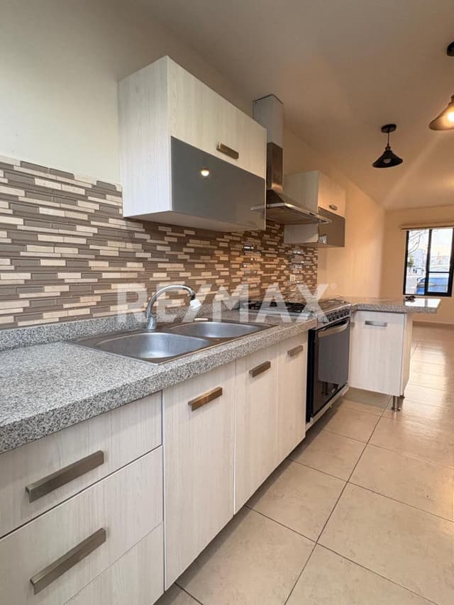 VENTA CASA EN CONDOMINIO ZAKIA QUERETARO