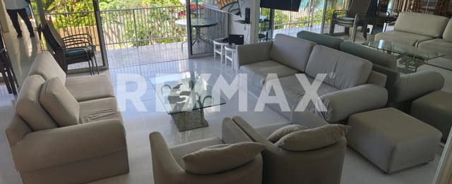 DEPARTAMENTO 2 NIVELES, FRENTE AL MAR EN ACAPULCO