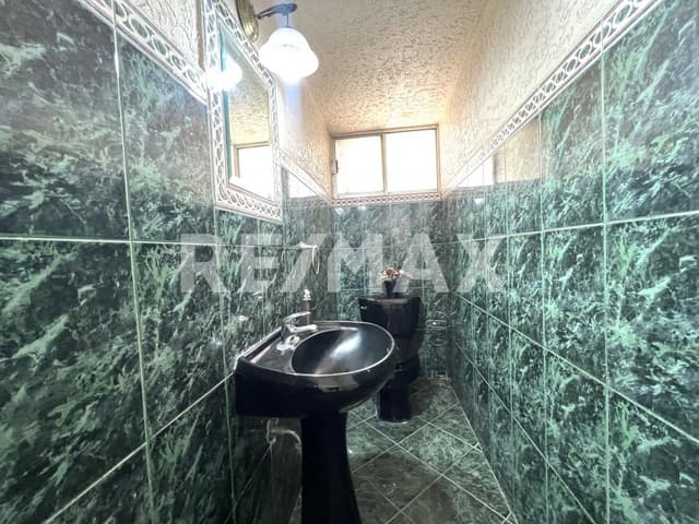 CASA EN VENTA EN VILLA JARDÍN