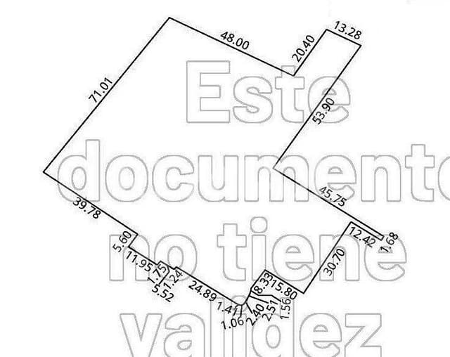 Terreno en Venta bardeado a 8 mints del Aeropuerto de Mérida, Yucatán