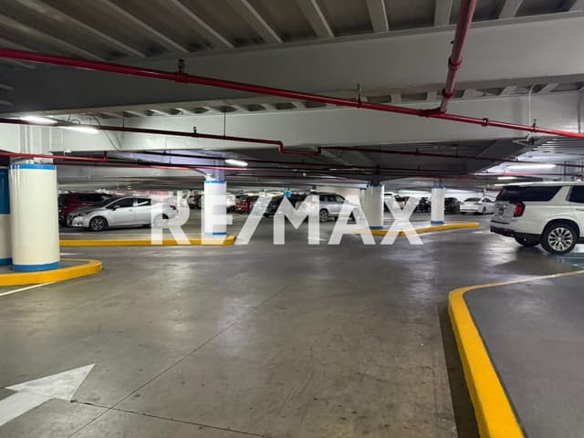 OFICINA EN RENTA DE 101.22 M2, EN BLVD. AGUA CALIENTE, TIJUANA.