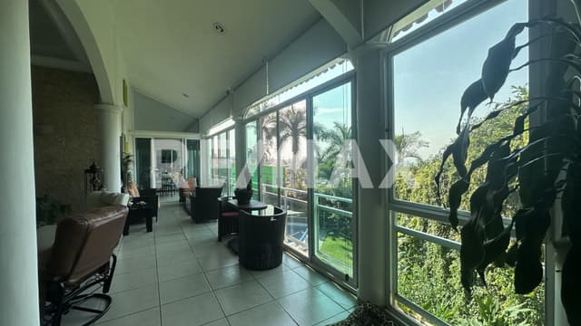 Venta de casa con alberca en el Fracc. Brisas, Temixco, Morelos…Clave 6040