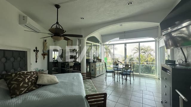 Venta de casa con alberca en el Fracc. Brisas, Temixco, Morelos…Clave 6040