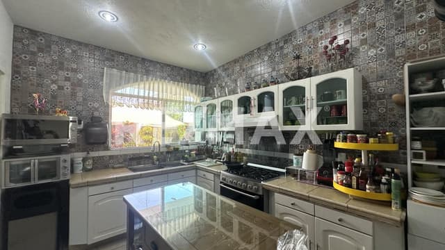 Venta de casa con alberca en el Fracc. Brisas, Temixco, Morelos…Clave 6040