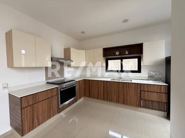 CASA NUEVA EN RENTA EN CAÑADAS DEL ARROYO CORREGIDORA