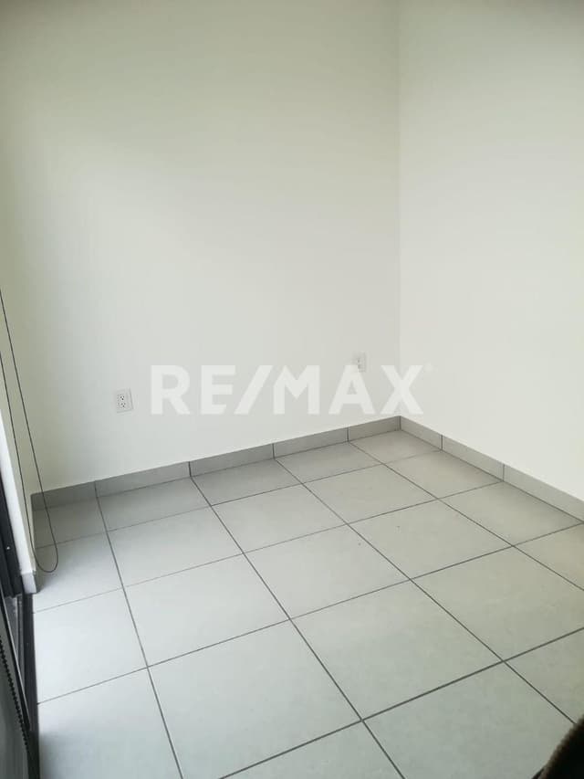 Casa en renta en Zakia, Querétaro con recamara en Planta Baja