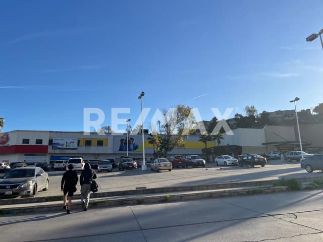 Venta de Terreno Comercial Estratégico en Zona de Alto Crecimiento