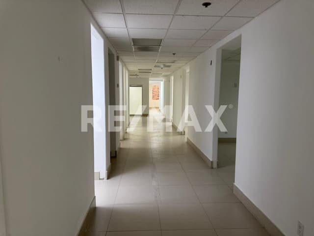 OFICINA EN RENTA DE 92.06 M2, EN BLVD. AGUA CALIENTE, TIJUANA.