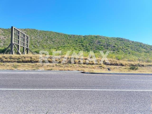 TERRENO EN VENTA SOBRE CARRETERA EN LOS CERRITOS