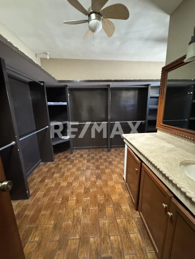 Casa 4 Recámaras Colonia Skally