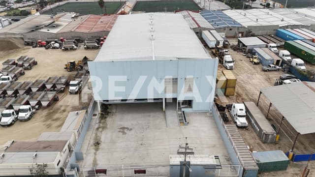 BODEGA EN RENTA DE 2,004 M2, EN COL. GARITA DE OTAY, TIJUANA.
