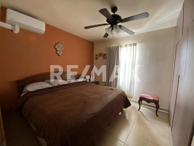 CASA EN VENTA EN LAS LOMAS