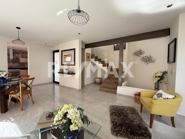 CASA EN VENTA San Isidro Juriquilla