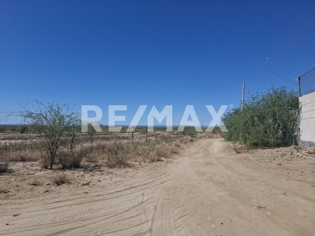 TERRENO EN VENTA EN VILLAS DE LA PAZ