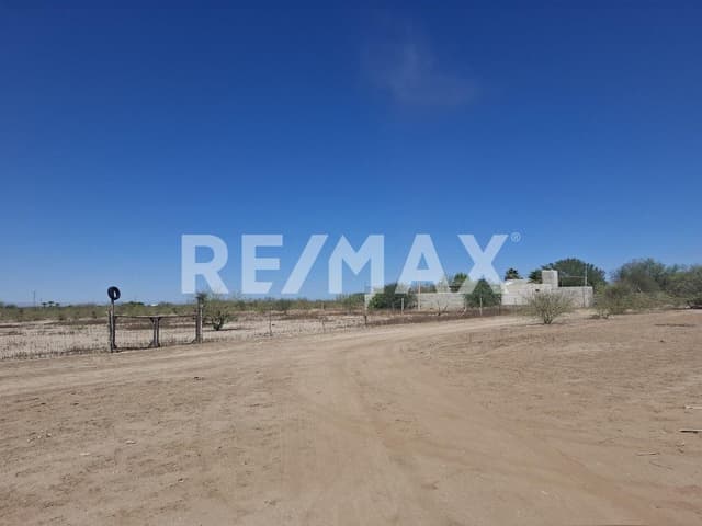 TERRENO EN VENTA EN VILLAS DE LA PAZ