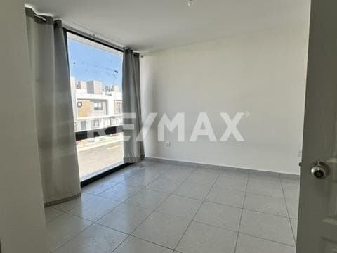 CASA EN RENTA EN RISCOS CONDESA ZÁKIA