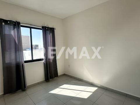 CASA EN RENTA EN RISCOS CONDESA ZÁKIA