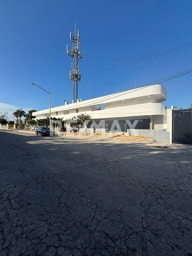 LOCAL COMERCIAL EN GARCIA GINERES