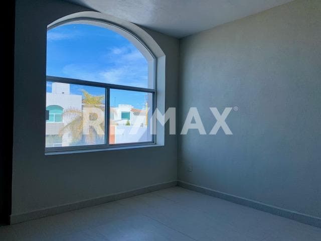 Casa en venta al sur de la ciudad