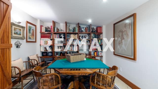 Departamento en venta en Lomas Country