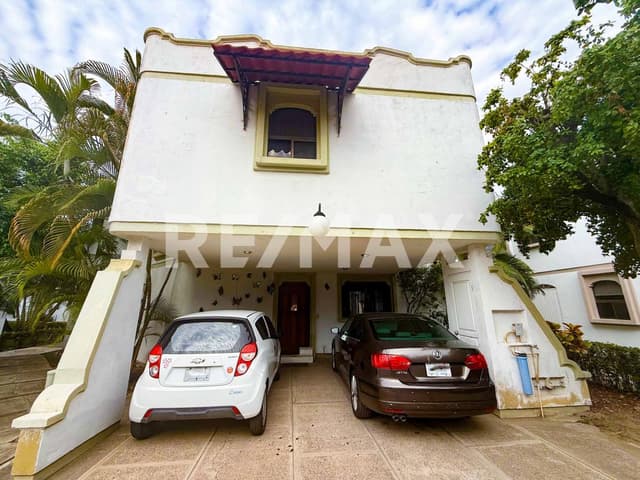 CASA EN VENTA EN  EL CID A UN  EXCELENTE PRECIO