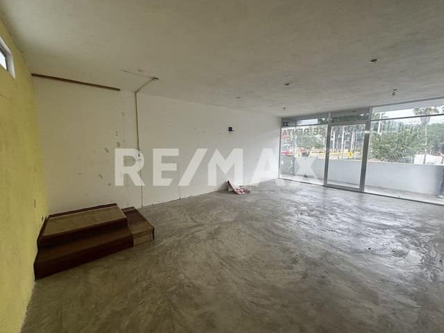 Locales comerciales en 1er piso