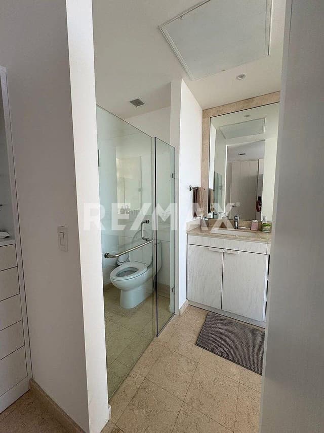 Departamento de lujo en Country Towers