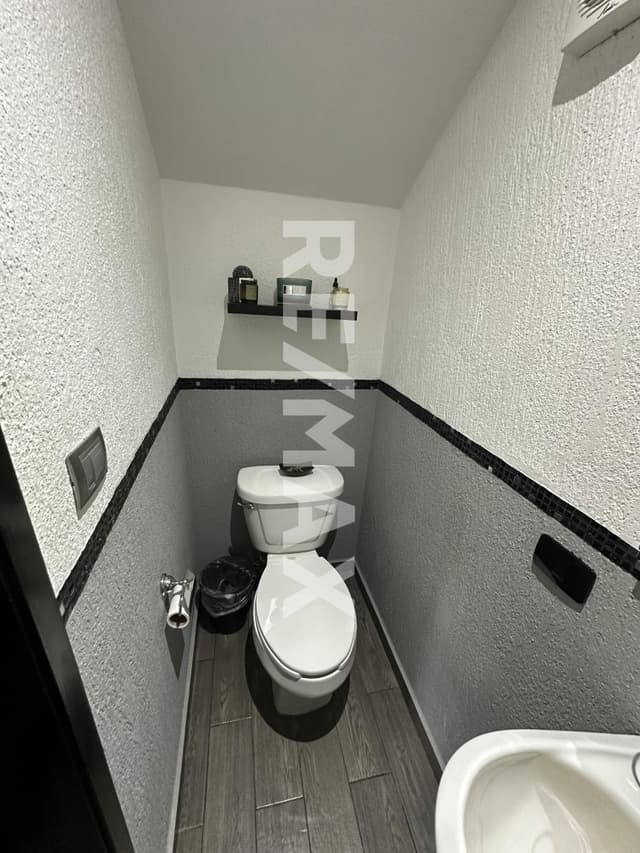 Venta de casa en la Col. La Parota, Cuernavaca, Morelos...Clave 6053