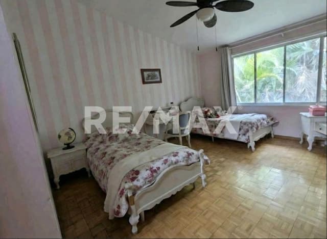 CASA EN VENTA ALAMEDA CELAYA