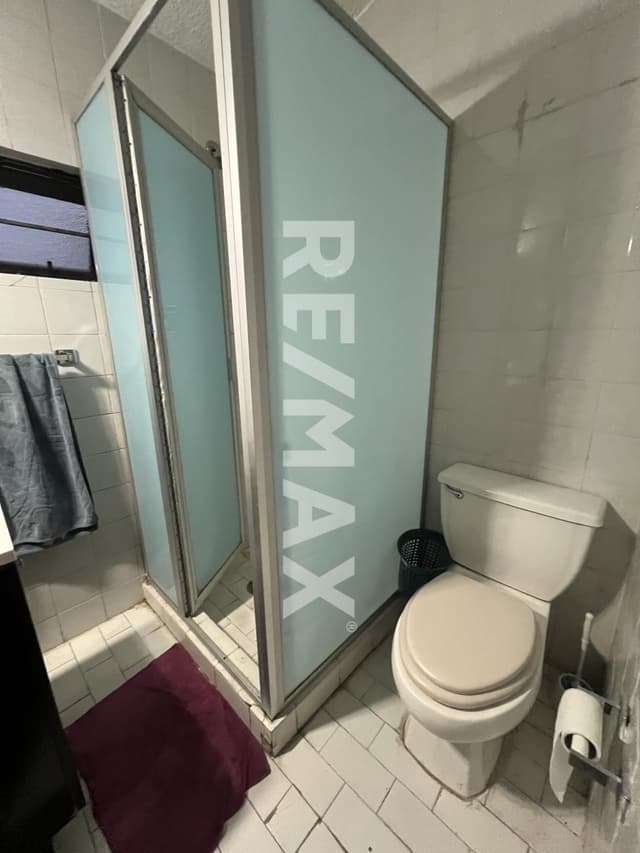 Venta de casa en la Col. Jardines de Acapatzingo, Cuernavaca, Morelos...Clave 6057