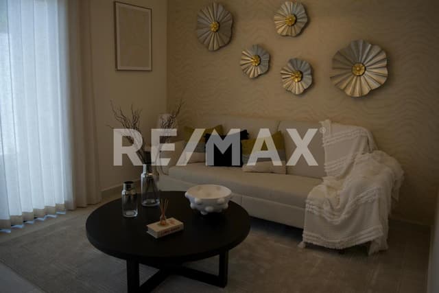 CASA SAN JUAN EN SANTA JULIA RESIDENCIAL